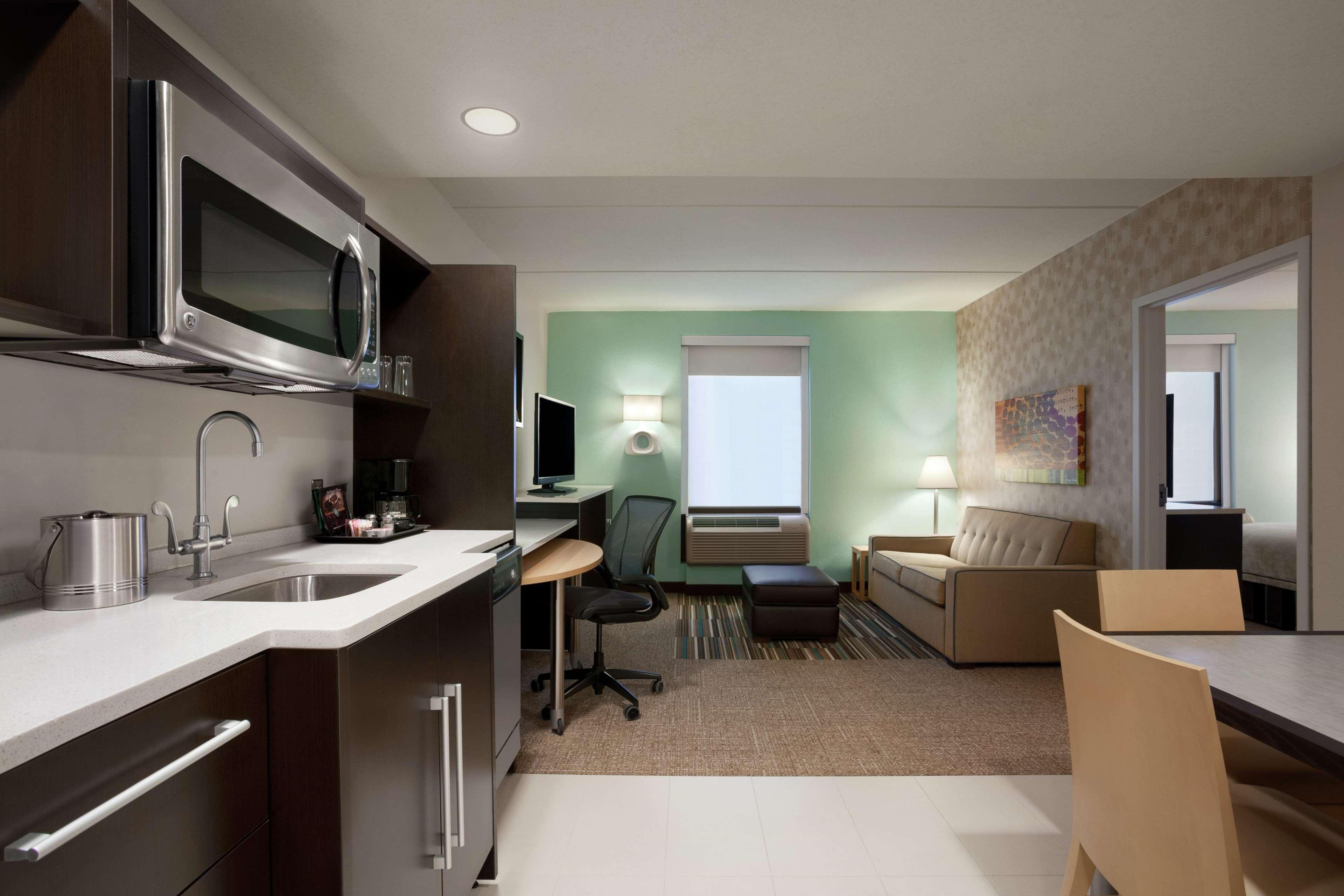 Home2 Suites By Hilton Philadelphia Convention Center Bagian luar foto