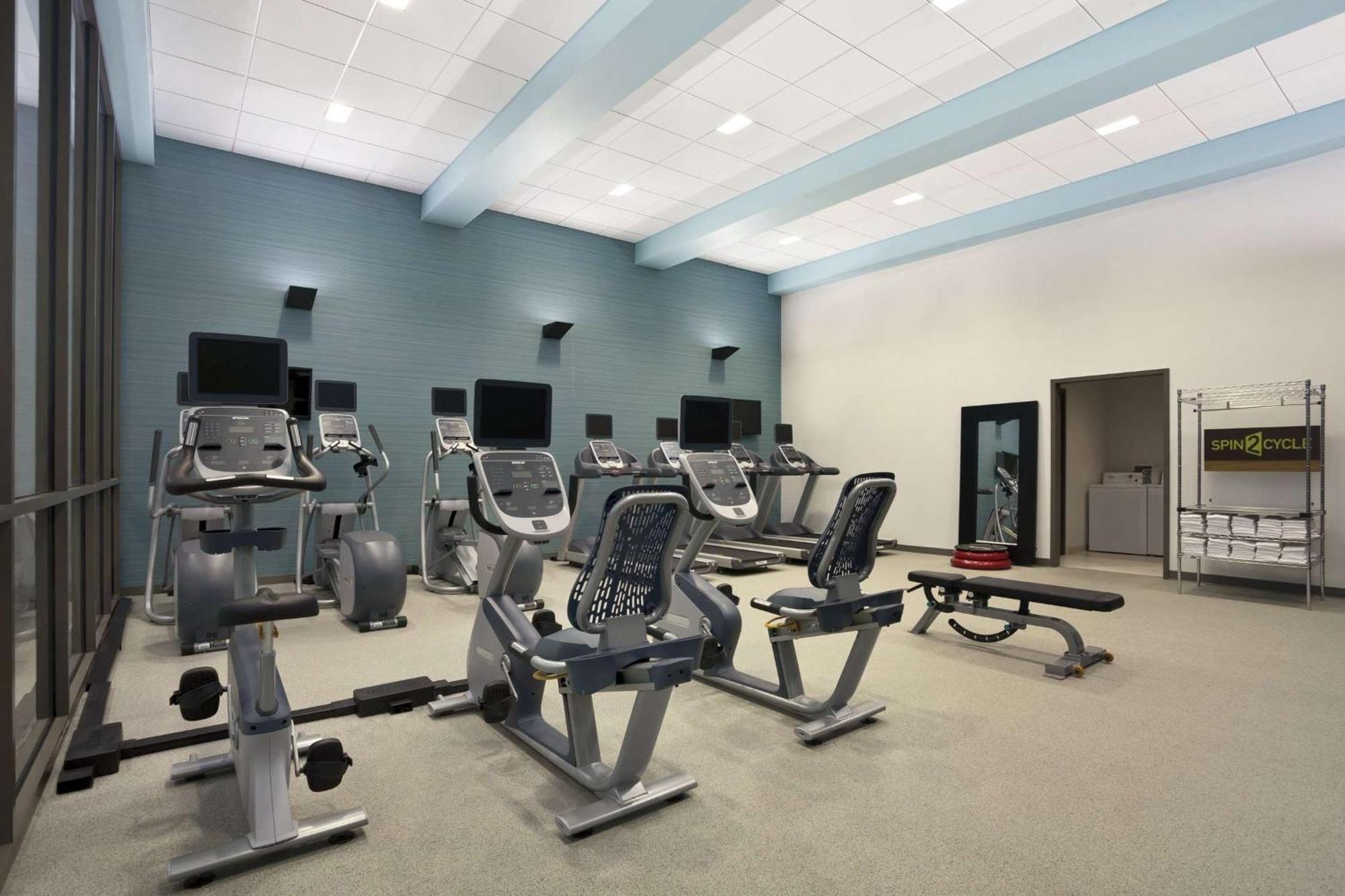 Home2 Suites By Hilton Philadelphia Convention Center Bagian luar foto
